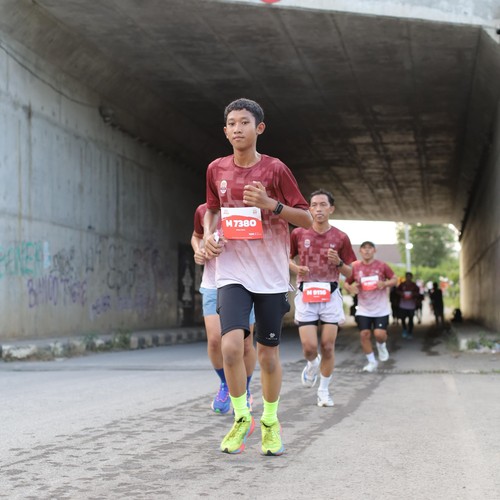 Race photo from KEDIRI HALF MARATHON 2026