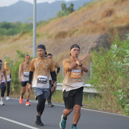 Race photo from KEDIRI HALF MARATHON 2026