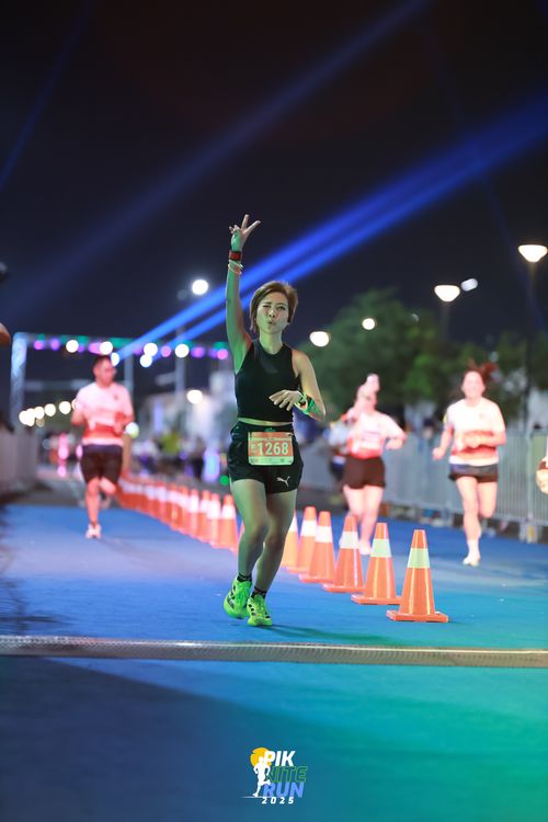 Race photo from PIK NITE RUN 2025