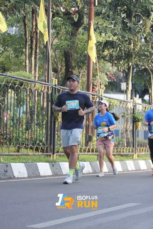 Race photo from Isoplus Run 2024 Surabaya