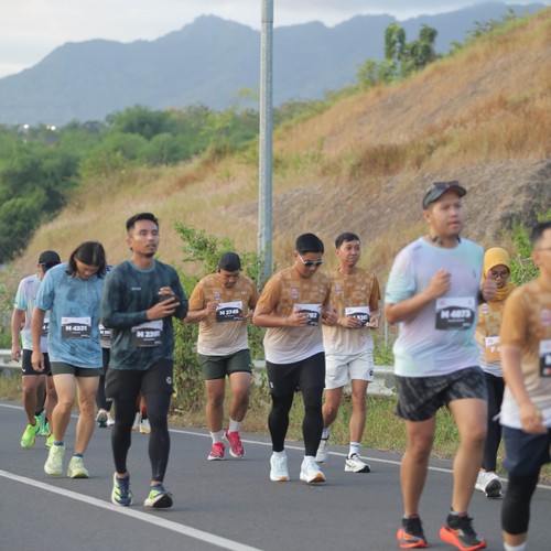 Race photo from KEDIRI HALF MARATHON 2026