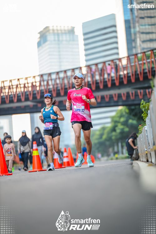 Race photo from Smartfren Run 2025 