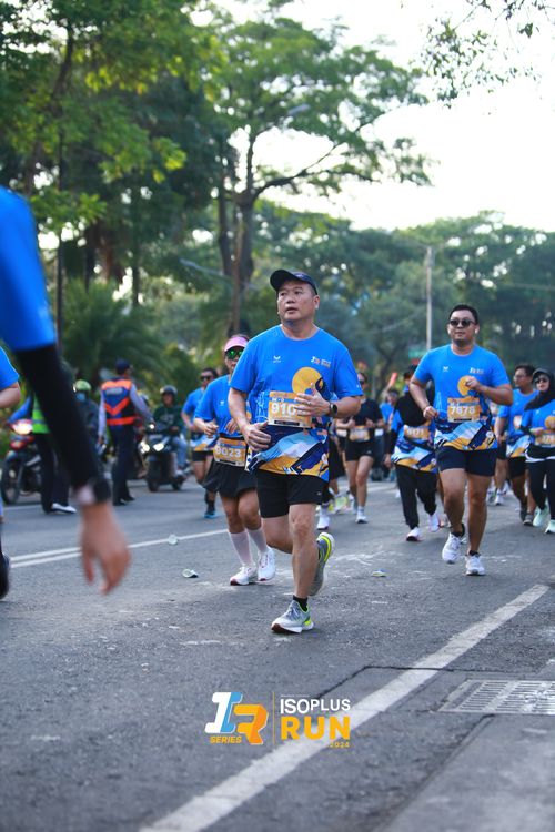 Race photo from Isoplus Run 2024 Surabaya