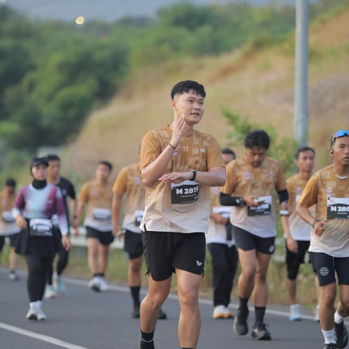 Race photo from KEDIRI HALF MARATHON 2026