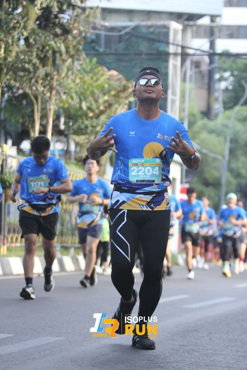 Race photo from Isoplus Run 2024 Surabaya