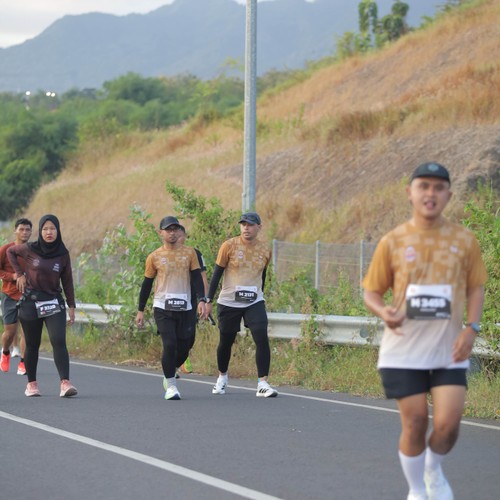 Race photo from KEDIRI HALF MARATHON 2026