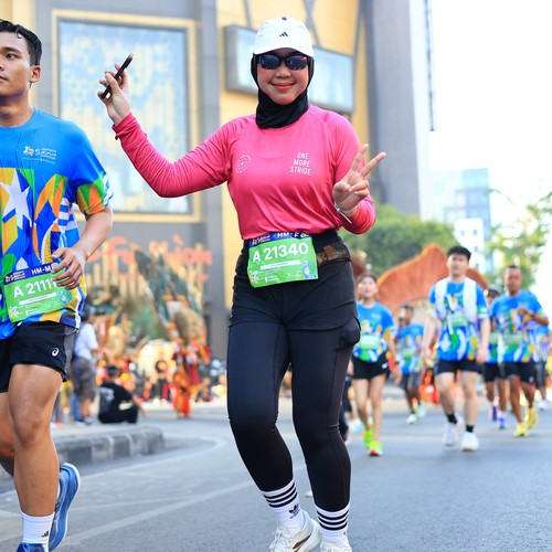 Race photo from SURABAYA ISOPLUS MARATHON 2026