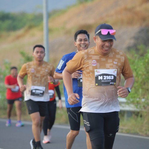 Race photo from KEDIRI HALF MARATHON 2026