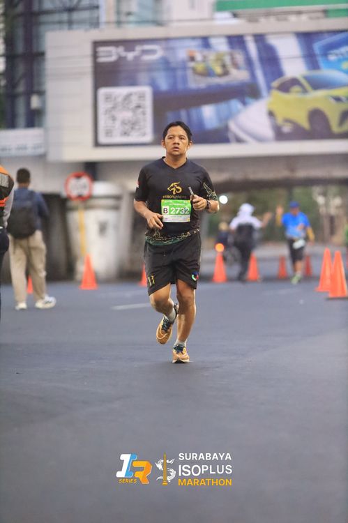 Race photo from SURABAYA ISOPLUS MARATHON 2025
