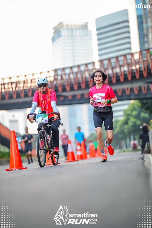 Race photo from Smartfren Run 2025 
