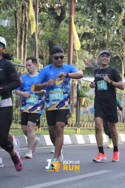 Race photo from Isoplus Run 2024 Surabaya