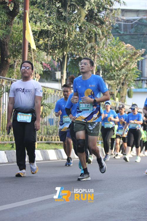 Race photo from Isoplus Run 2024 Surabaya