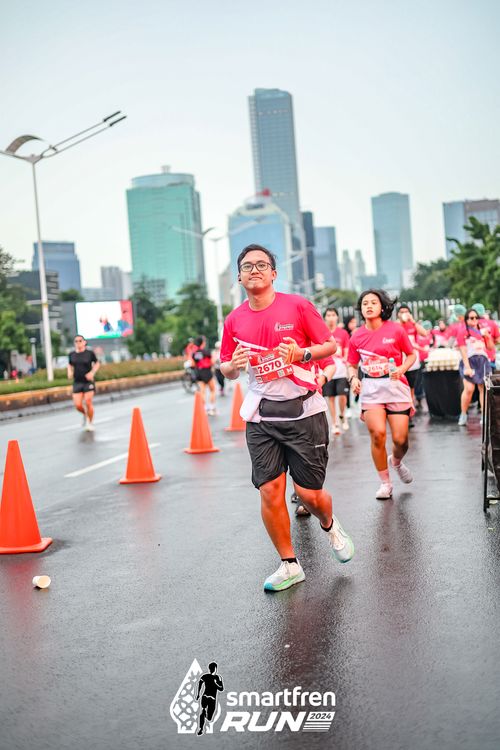 Race photo from Smartfren Run 2024