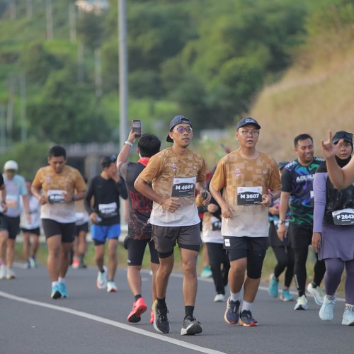 Race photo from KEDIRI HALF MARATHON 2026