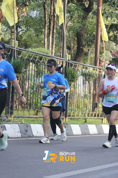 Race photo from Isoplus Run 2024 Surabaya