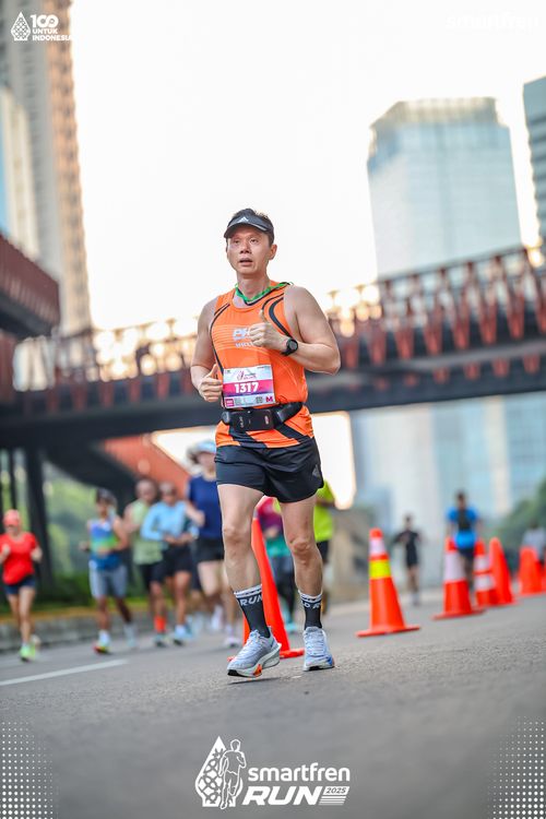 Race photo from Smartfren Run 2025 