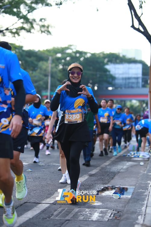 Race photo from Isoplus Run 2024 Surabaya