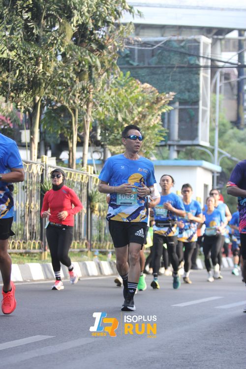 Race photo from Isoplus Run 2024 Surabaya
