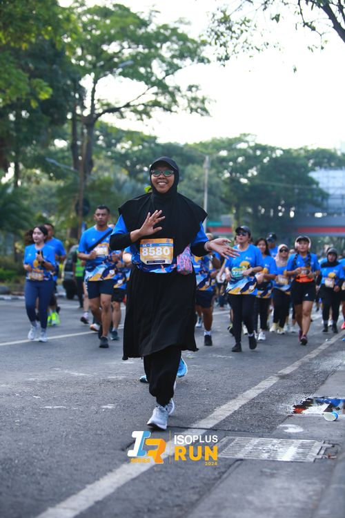 Race photo from Isoplus Run 2024 Surabaya