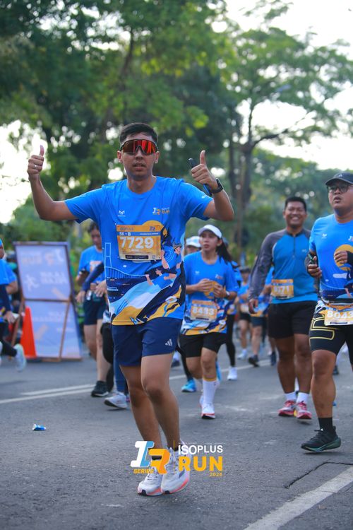 Race photo from Isoplus Run 2024 Surabaya