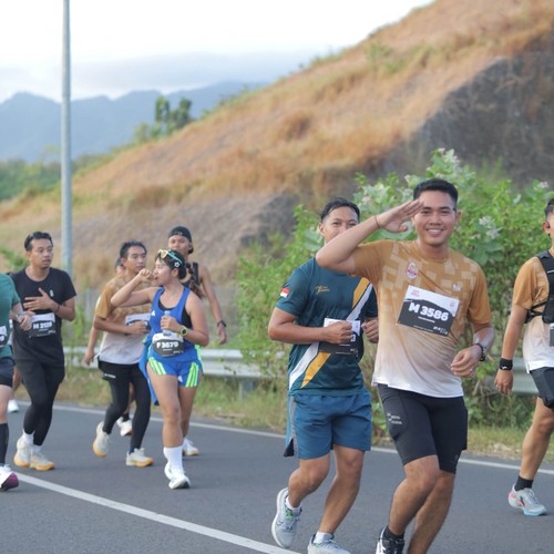 Race photo from KEDIRI HALF MARATHON 2026