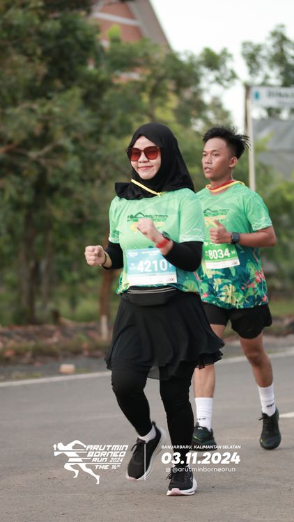 Race photo from Arutmin Borneo Run 2024
