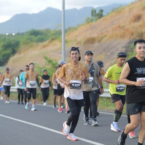 Race photo from KEDIRI HALF MARATHON 2026