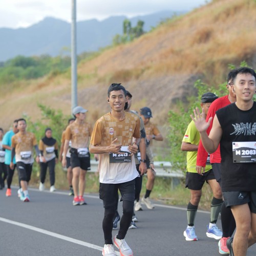 Race photo from KEDIRI HALF MARATHON 2026