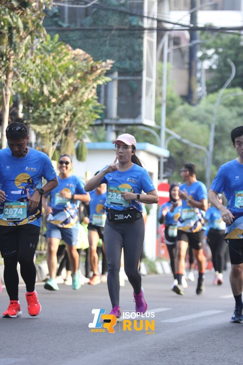 Race photo from Isoplus Run 2024 Surabaya