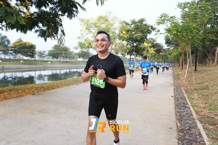 Race photo from ISOPlus Run 2024 Jakarta
