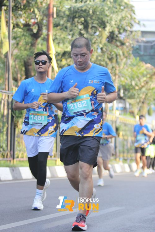 Race photo from Isoplus Run 2024 Surabaya