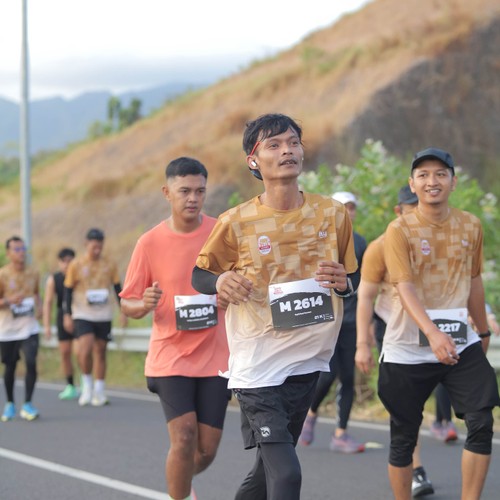 Race photo from KEDIRI HALF MARATHON 2026