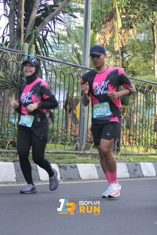 Race photo from Isoplus Run 2024 Surabaya