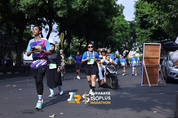 Race photo from SURABAYA ISOPLUS MARATHON 2025