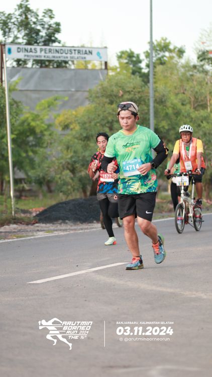 Race photo from Arutmin Borneo Run 2024