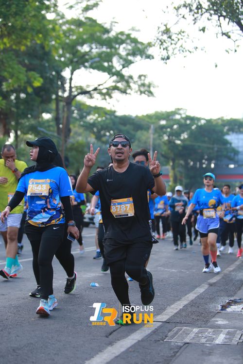 Race photo from Isoplus Run 2024 Surabaya