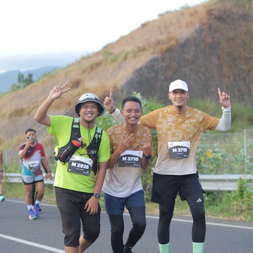 Race photo from KEDIRI HALF MARATHON 2026