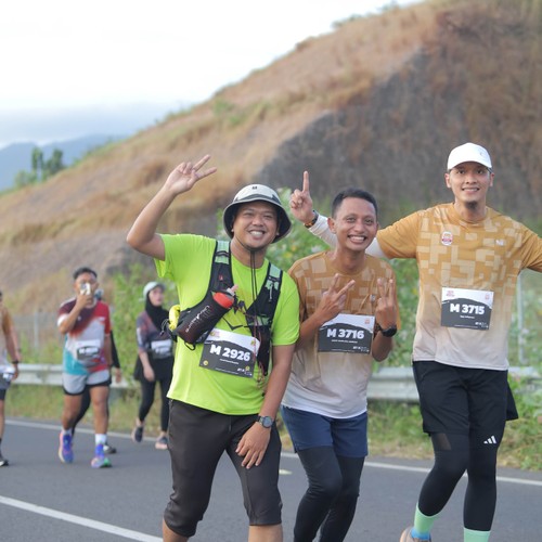 Race photo from KEDIRI HALF MARATHON 2026