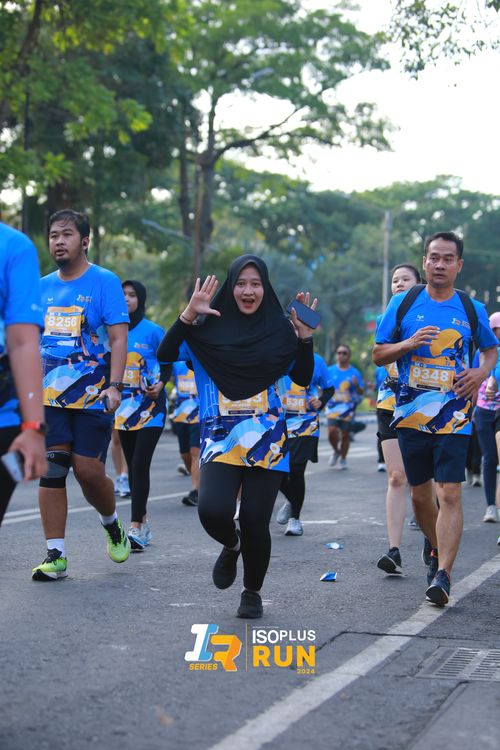Race photo from Isoplus Run 2024 Surabaya