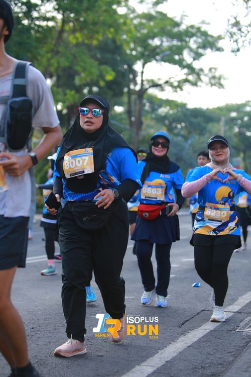 Race photo from Isoplus Run 2024 Surabaya