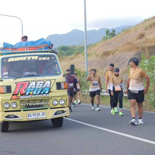 Race photo from KEDIRI HALF MARATHON 2026