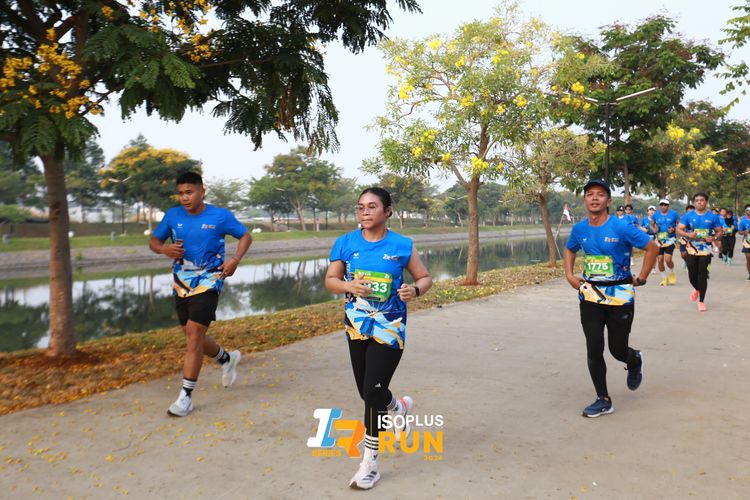 Race photo from ISOPlus Run 2024 Jakarta