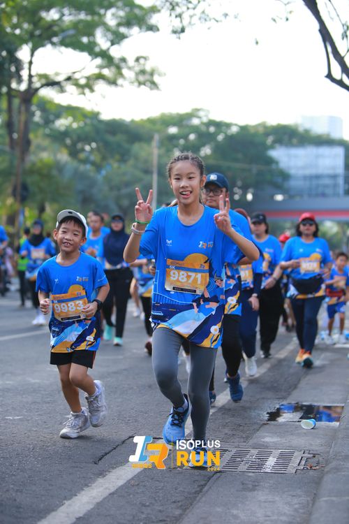 Race photo from Isoplus Run 2024 Surabaya