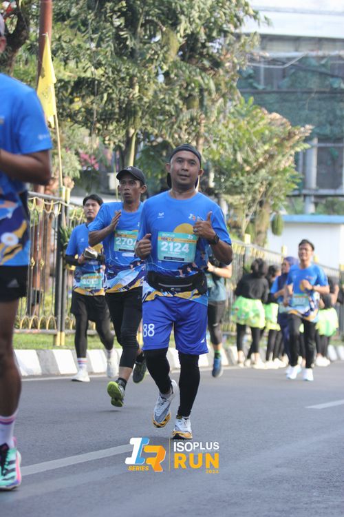 Race photo from Isoplus Run 2024 Surabaya