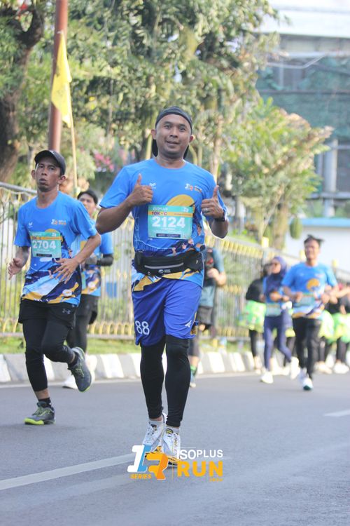 Race photo from Isoplus Run 2024 Surabaya
