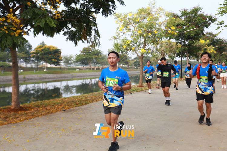 Race photo from ISOPlus Run 2024 Jakarta
