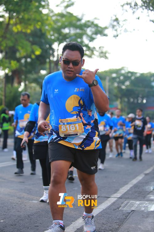 Race photo from Isoplus Run 2024 Surabaya