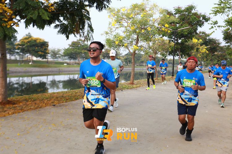 Race photo from ISOPlus Run 2024 Jakarta