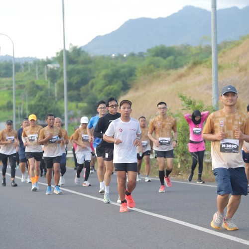 Race photo from KEDIRI HALF MARATHON 2026
