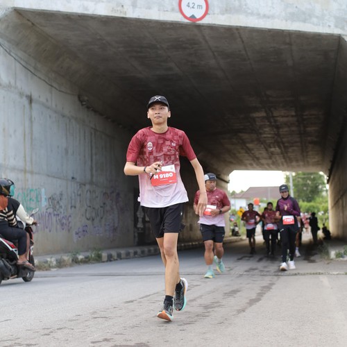 Race photo from KEDIRI HALF MARATHON 2026